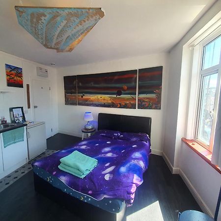 Cyber-Art Studio In Camden ロンドン エクステリア 写真