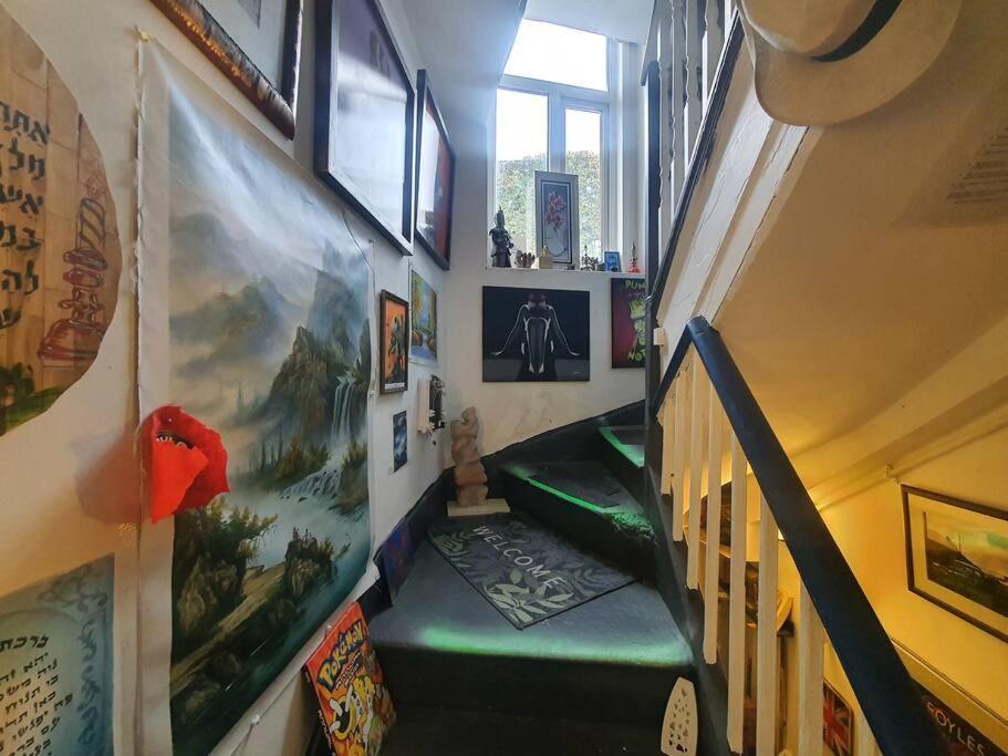 Cyber-Art Studio In Camden ロンドン エクステリア 写真